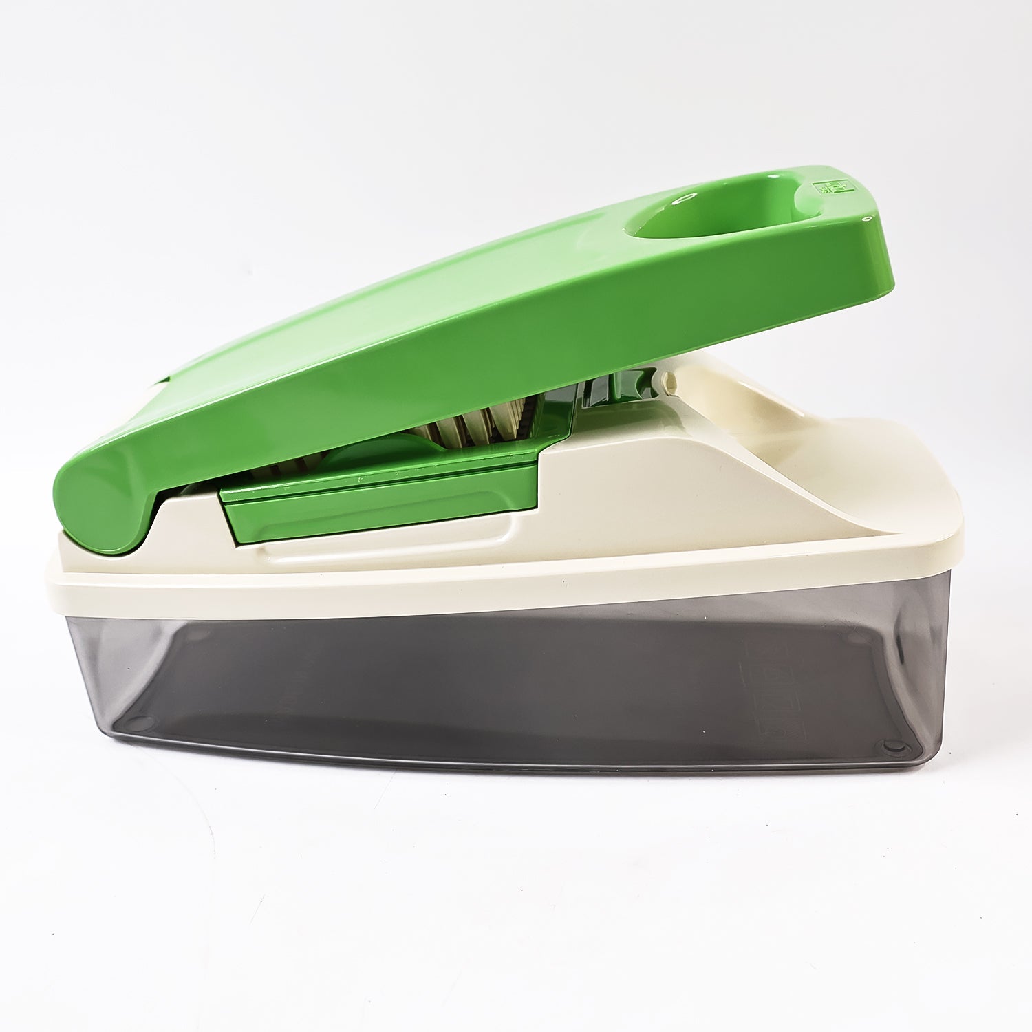 Multipurpose Vegetable & Fruit Chopper Multipurpose Vegetable & Fruit Chopper